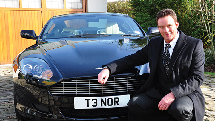 Russell Watson with number plate T3 NOR