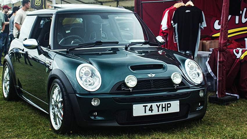 Taylor Hetherington's Mini bearing registration T4 YHP